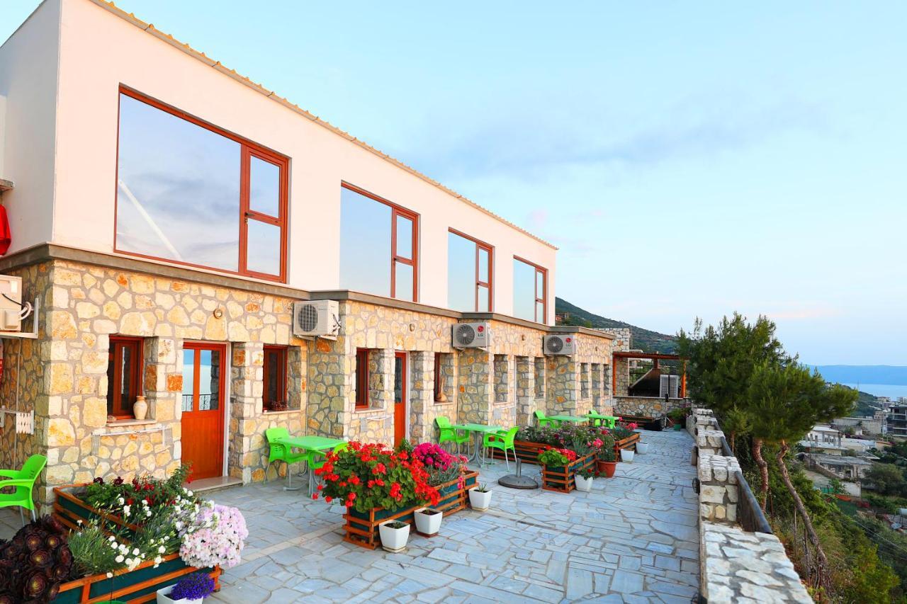 Dena * Vlorë