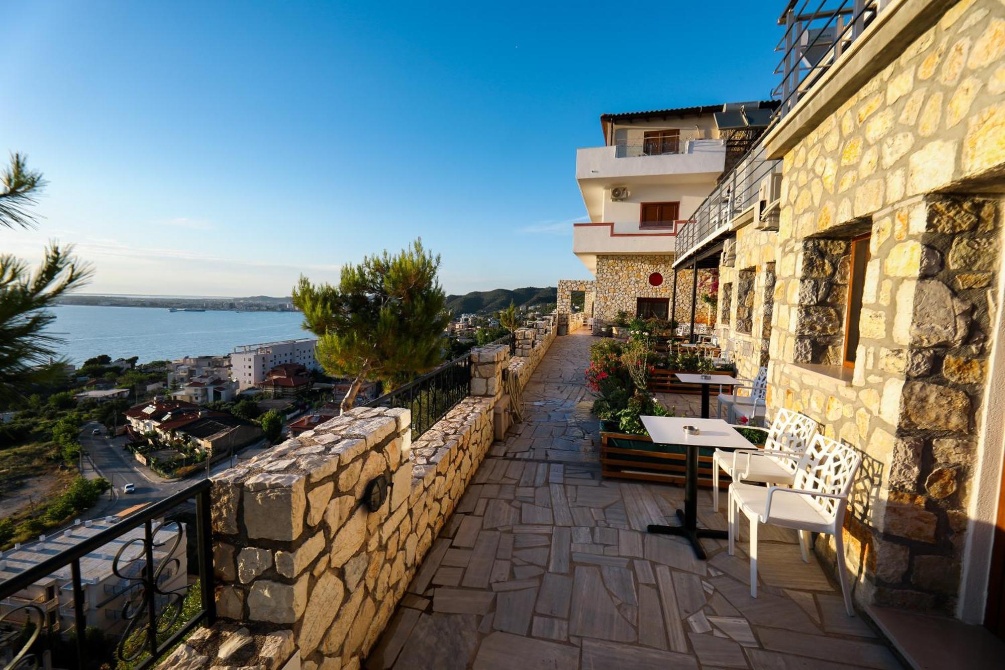 Apartament Dena *