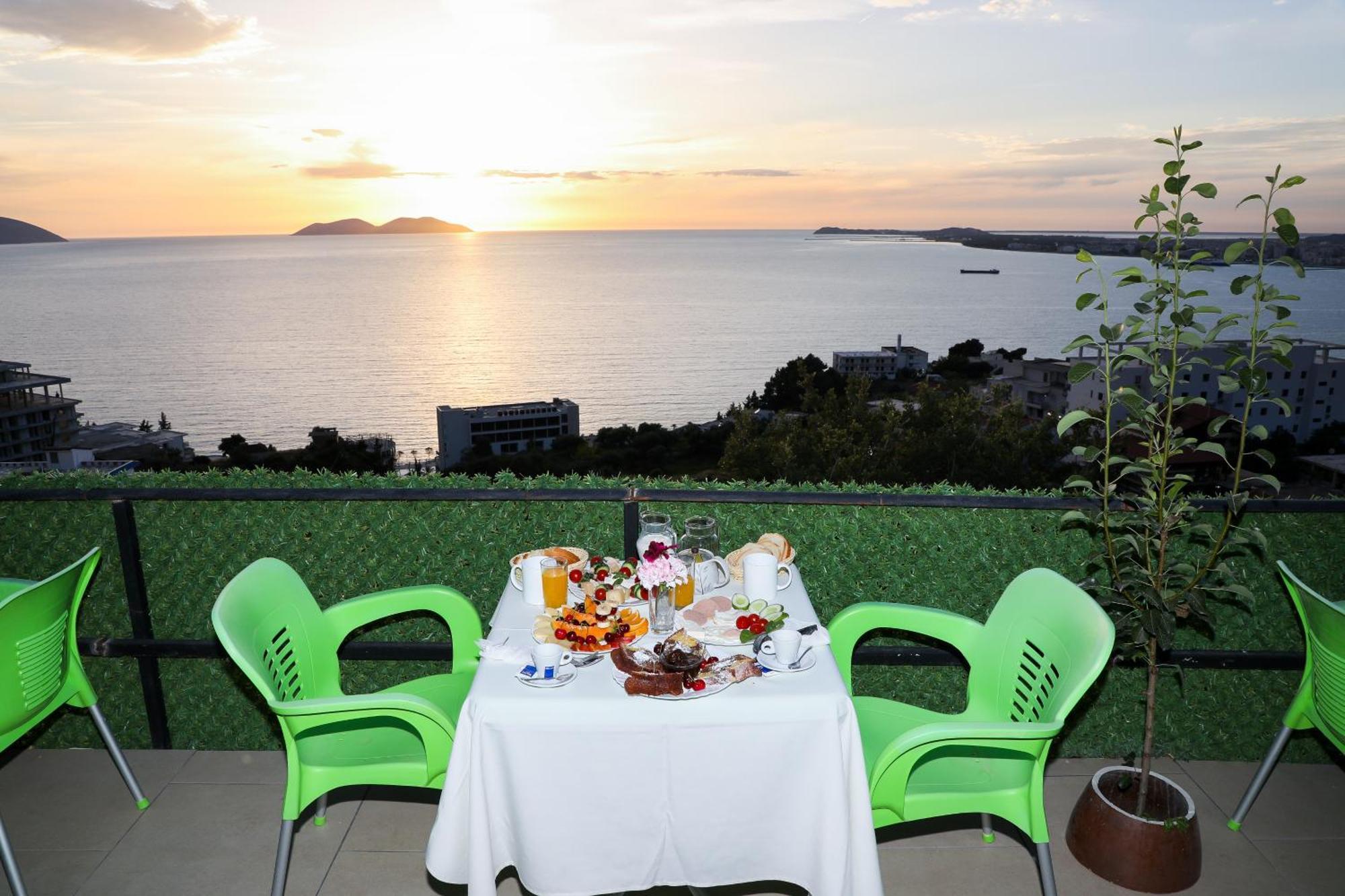 Apartament Dena *